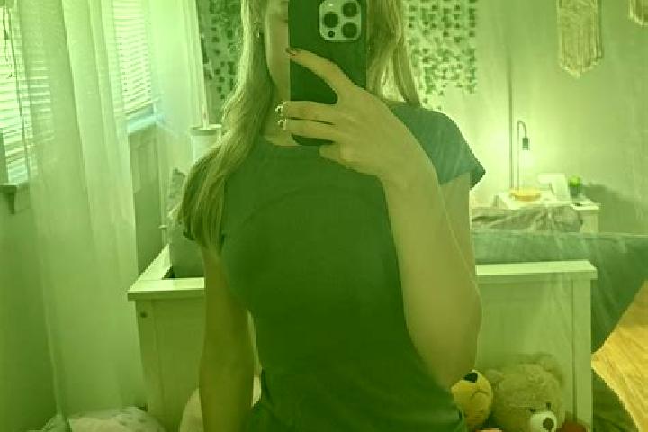 Eleanor, 29 — Escort in Livonia, United States