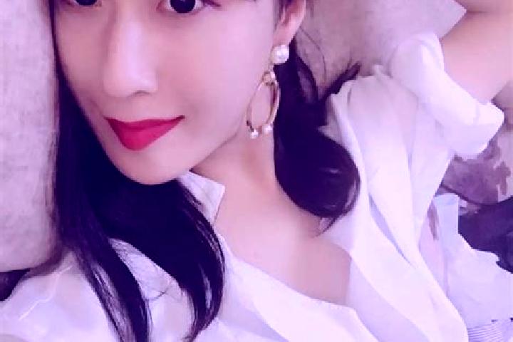Eleanor, 29 — Escort in Suihua, China