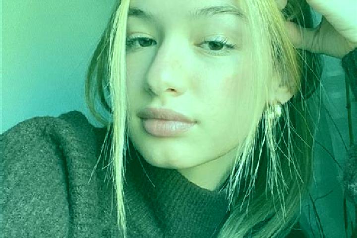 Eleanor, 30, a blonde brown-eyed indian companion based in Wawrzenczyce. Offering Fetish, Striptease, 69, OWO. Available for incall and outcall, day and even...