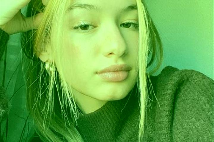 Eleanor, 30, a blonde brown-eyed middle eastern companion based in Poljanec. Offering Fetish, OWO, BDSM, Massage. Available for incall and outcall, day and e...