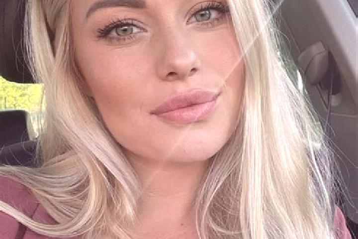 Eleanor, 30, a blonde hazel-eyed latina companion based in Kokoun. Offering Prostate Massage, Fetish, GFE. Available for incall and outcall, day and evening ...