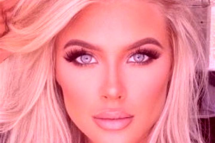 Eleanor, 30, a platinum blonde amber-eyed middle eastern companion based in Savigny-sur-Orge. Offering Deep French Kissing, Couples, Fetish. Available for in...
