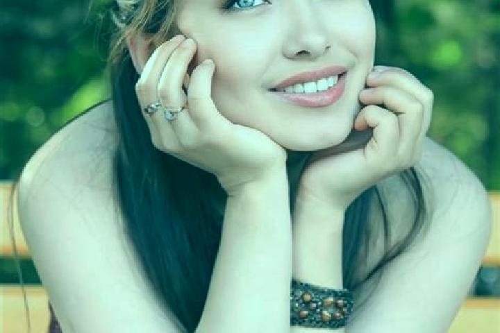 Eleanor, 30, a red blue-eyed asian companion based in Pasingkan. Offering 69, Striptease, BDSM, Party Girl. Available for incall and outcall, day and evening...