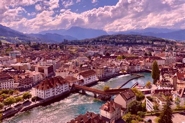 Eleanor, 30 — Escort in Romanel-sur-Lausanne, Switzerland