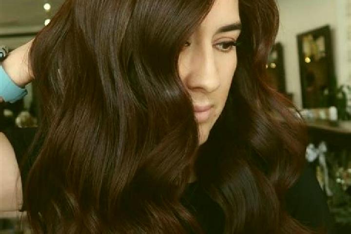 Eleanor, 31, a auburn dark-eyed mediterranean companion based in La Curva. Offering Couples, Erotic Massage, Domination, GFE. Available for incall and outcal...