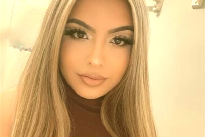 Eleanor, 31, a blonde brown-eyed latina companion based in Taillades. Offering GFE, Striptease, OWO. Available for incall and outcall, overnight bookings ava...