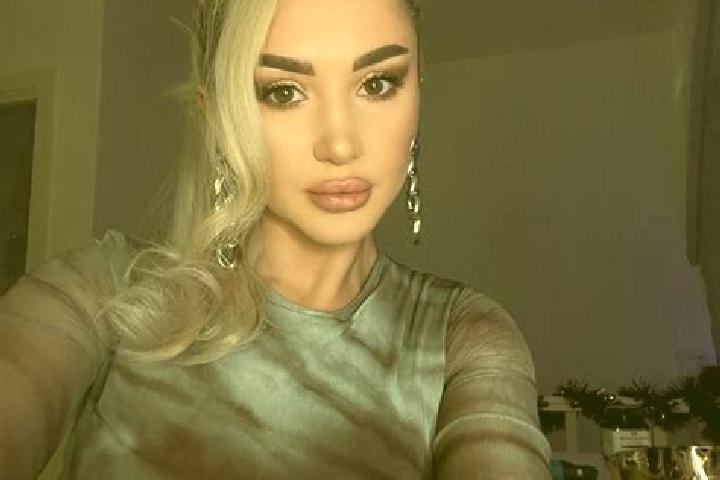 Eleanor, 31, a blonde dark-eyed middle eastern companion based in Tizimin. Offering GFE, Duos, Couples, Party Girl. Available for incall and outcall, overnig...