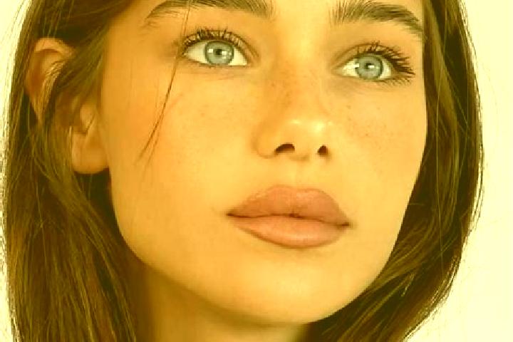 Eleanor, 31, a brunette brown-eyed european companion based in Rio Congo. Offering Erotic Massage, OWO, Dinner Date, Travel Companion. Available for incall a...