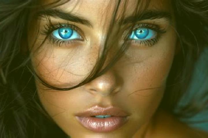 Eleanor, 31, a red blue-eyed middle eastern companion based in Vysokiy. Offering CIM, BDSM, Duos. Available for incall and outcall, day and evening dates.