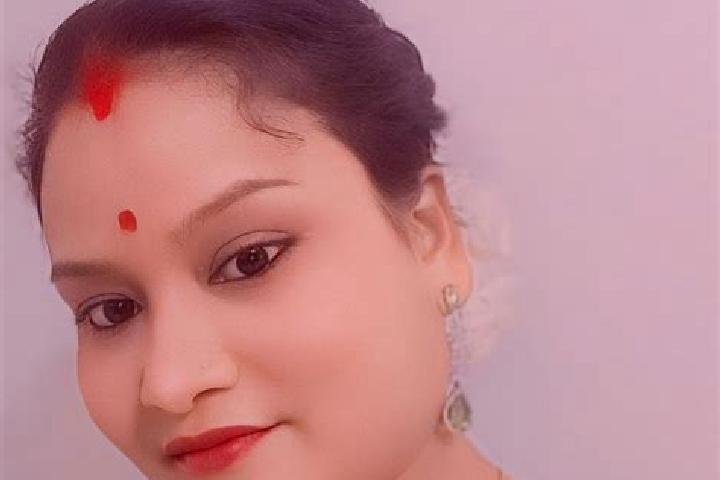 Eleanor, 31 — Escort in Chapar, India