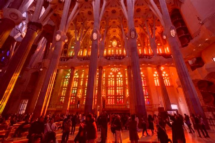 Eleanor, 31 — Escort in Sagrada Familia, Brazil