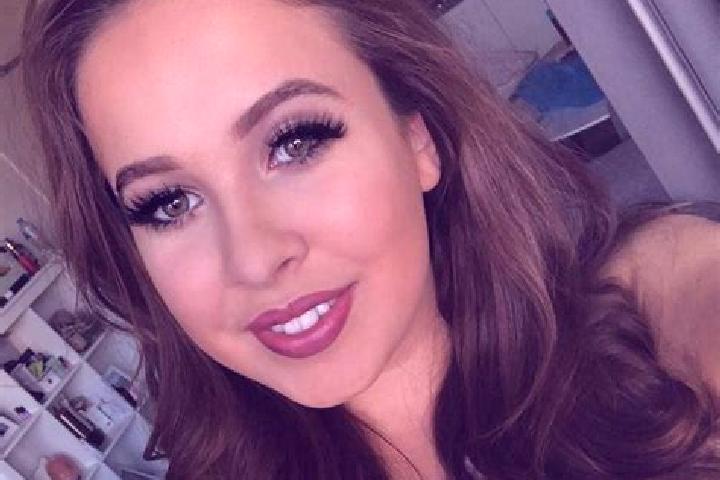 Eleanor, 32, a blonde brown-eyed mixed companion based in Delegan. Offering Domination, Girlfriend Experience, A-Level, Overnight, Deep French Kissing. Avail...
