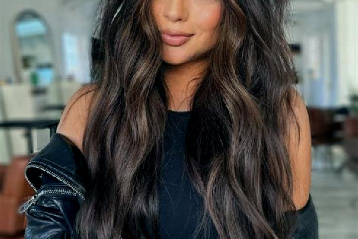 Eleanor, 32, a brunette dark-eyed mixed companion based in Butia Inferior. Offering Overnight, Tantra, Fetish. Available for incall and outcall, overnight bo...