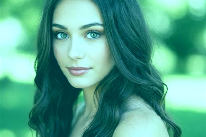 Eleanor, 32, a brunette hazel-eyed caucasian companion based in Tweed Heads. Offering Party Girl, Dinner Date, Domination, Couples. Available for incall and ...