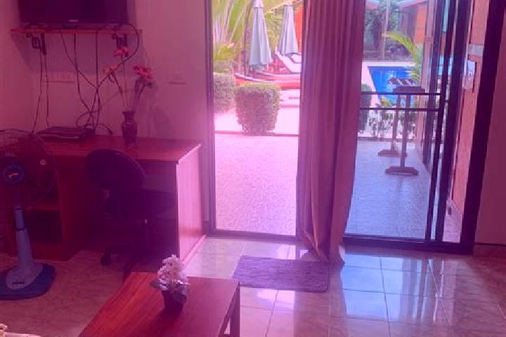 Eleanor, 32 — Escort in Klaeng, Thailand