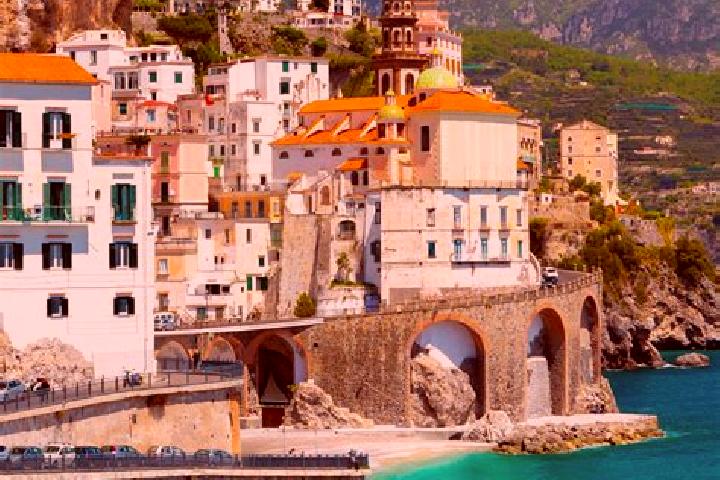 Eleanor, 32 — Escort in Vignola, Italy