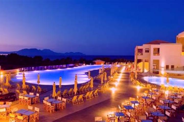 Eleanor, 32 — Escort in Xirokambos, Greece