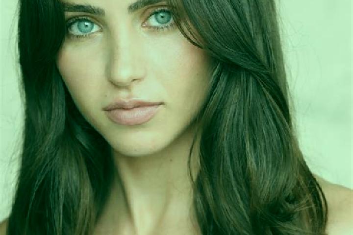 Eleanor, 33, a brunette hazel-eyed middle eastern companion based in Wankyi. Offering Overnight, Couples, Massage, Dinner Date, 69. Available for incall and ...