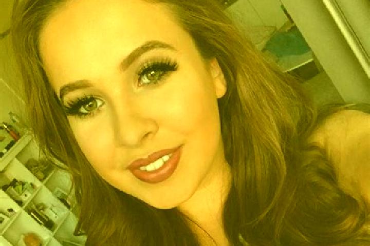 Eleanor, 33, a red amber-eyed caribbean companion based in Roevershagen. Offering Couples, Party Girl, CIM, Dinner Date. Available for incall and outcall, da...