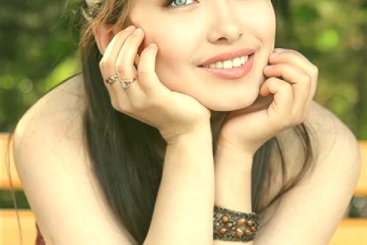 Eleanor, 33, a red blue-eyed asian companion based in Izabelin. Offering Tantra, BDSM, Party Girl. Available for incall and outcall, day and evening dates.