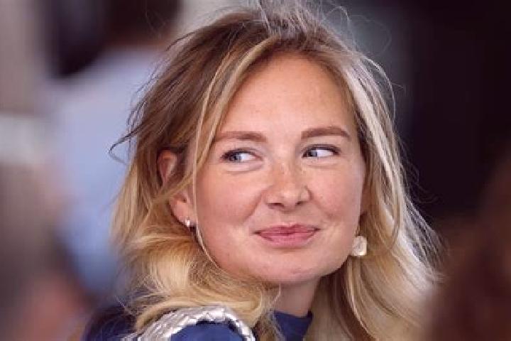 Eleanor, 33 — Escort in Albesa, Spain