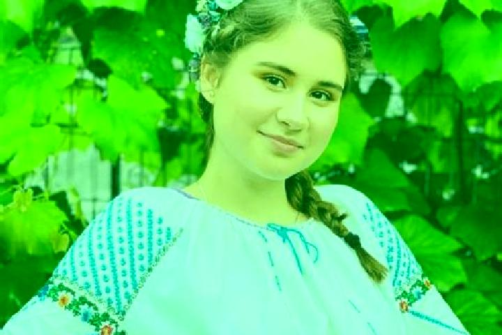 Eleanor, 33 — Escort in Cetan, Romania