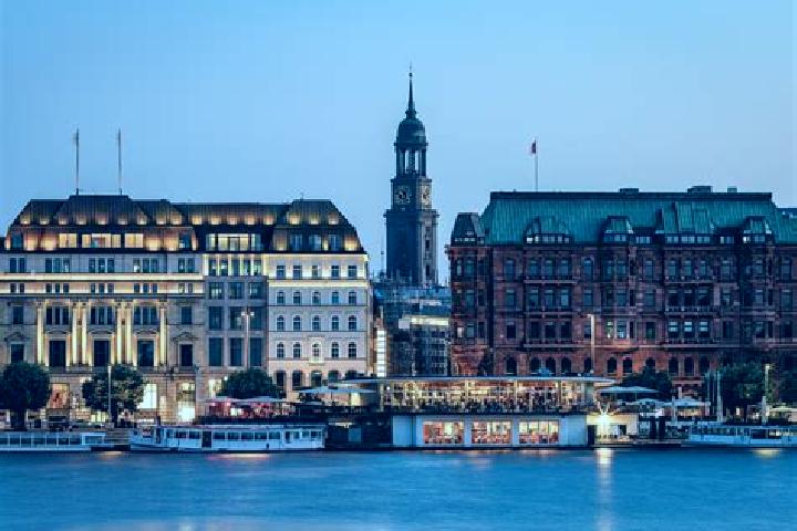 Eleanor, 33 — Escort in Hoeviksnaes, Sweden