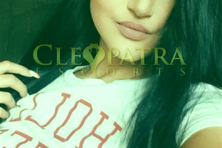 Eleanor, 34, a auburn amber-eyed mediterranean companion based in Vorstetten. Offering Overnight, BDSM, Tantra, Prostate Massage, OWO. Available for incall a...