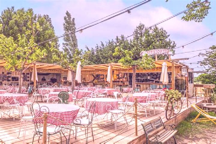 Eleanor, 34, a black dark-eyed european companion based in Villelongue-de-la-Salanque. Offering Dinner Date, Party Girl, Duos, Domination, Tantra. Available ...