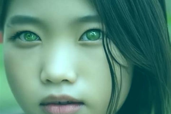 Eleanor, 34, a red green-eyed asian companion based in Andreze. Offering Duos, Deep French Kissing, Domination, Overnight. Available for incall and outcall, ...