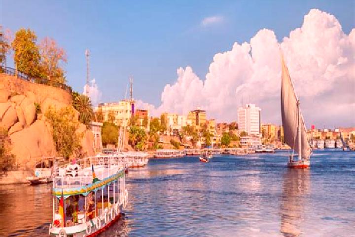Eleanor, 34 — Escort in Atfih, Egypt