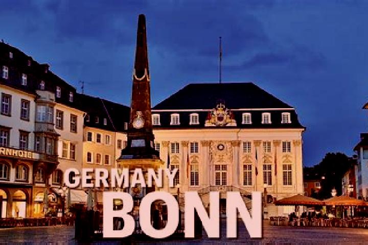 Eleanor, 34 — Escort in Bonn, Germany