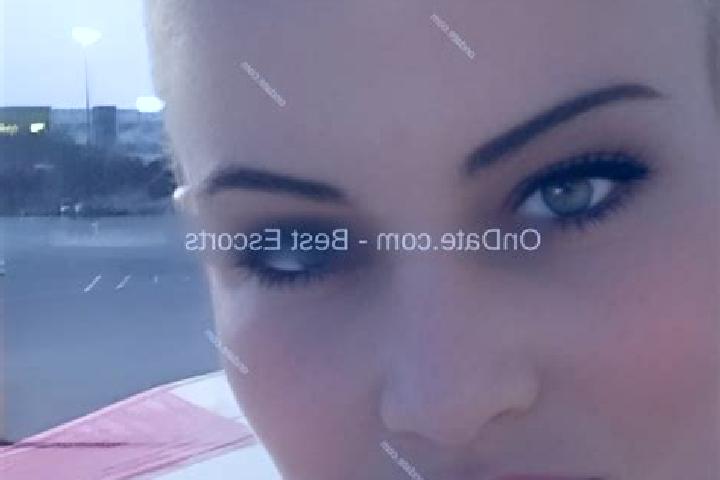 Eleanor, 34 — Escort in Crooksville, United States