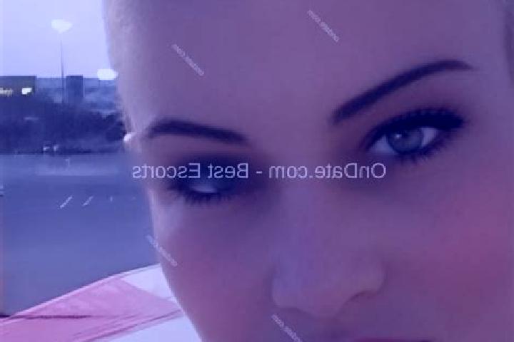 Eleanor, 34 — Escort in Domasan, Indonesia