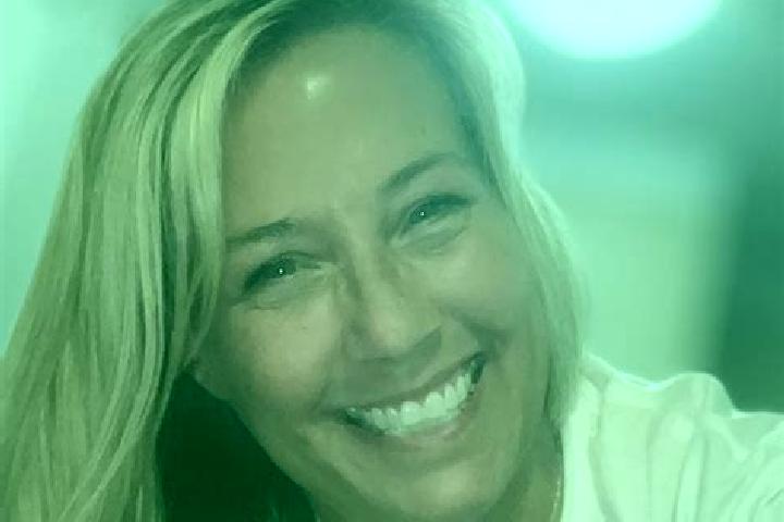Eleanor, 34 — Escort in Hanna City, United States