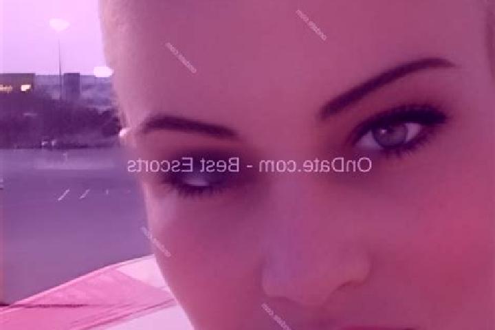 Eleanor, 34 — Escort in San Clemente, Spain