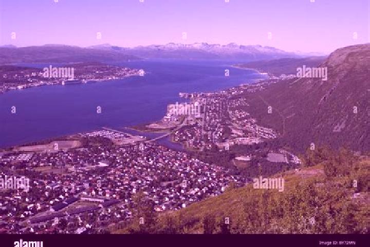 Eleanor, 34 — Escort in Storsteinnes, Norway