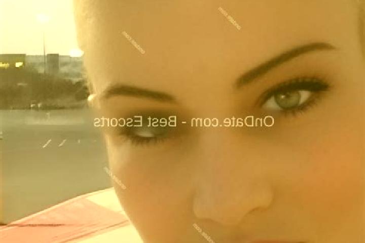 Eleanor, 34 — Escort in Stow, United States