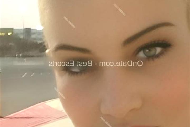 Eleanor, 34 — Escort in Tibucani, Romania