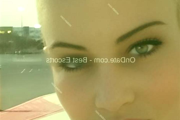 Eleanor, 34 — Escort in Wegierka, Poland