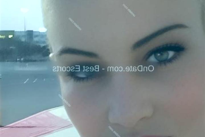 Eleanor, 34 — Escort in Zibihu, China