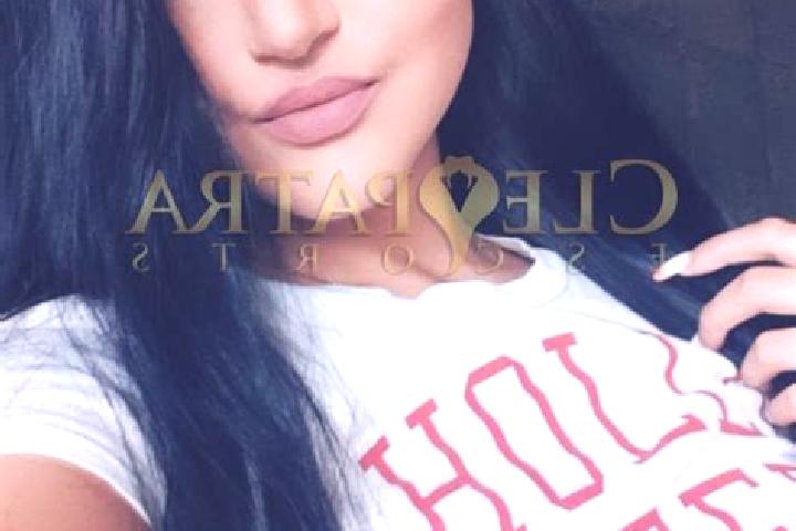 Eleanor, 35, a red grey-eyed indian companion based in Whitegate. Offering Erotic Massage, OWO, Tantra, Massage, Fetish. Available for incall and outcall, da...