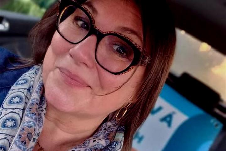 Eleanor, 35 — Escort in Busnes, France