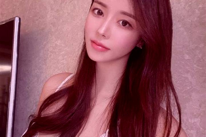 Eleanor, 35 — Escort in Fate, China