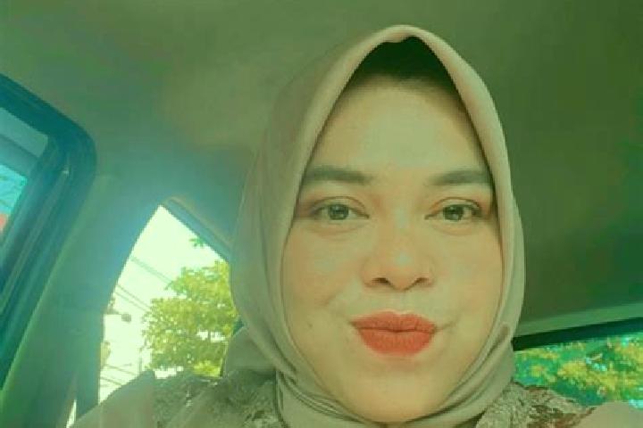 Eleanor, 35 — Escort in Langara, Indonesia