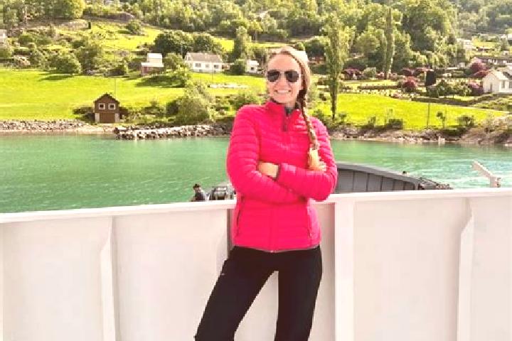 Eleanor, 35 — Escort in Skanevik, Norway