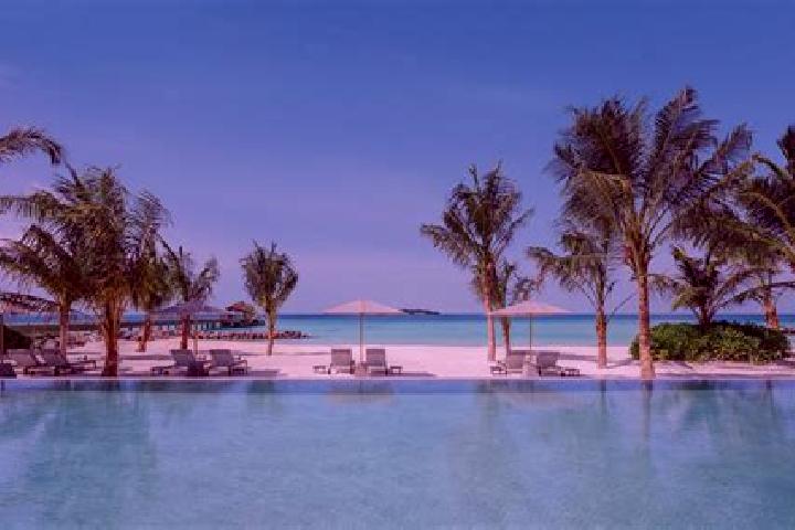 Eleanor, 35 — Escort in Veymandoo, Maldives