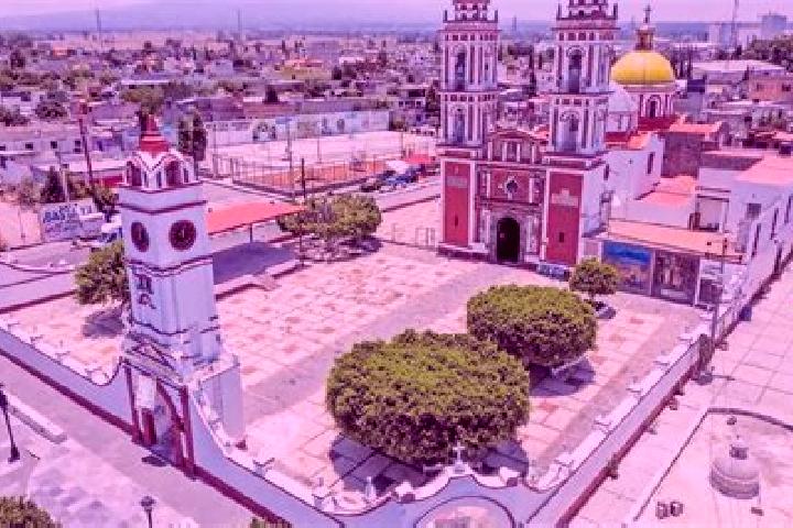 Eleanor, 35 — Escort in Xicohtzinco, Mexico