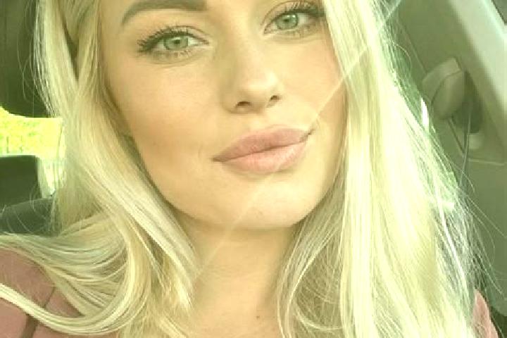 Eleanor, 36, a blonde hazel-eyed caribbean companion based in Mirebeau-sur-Beze. Offering Erotic Massage, Dinner Date, A-Level, Overnight. Available for inca...