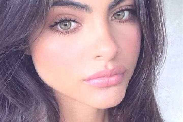 Eleanor, 36, a brunette amber-eyed middle eastern companion based in Pouzauges. Offering Duos, Domination, Massage. Available for incall and outcall, day and...